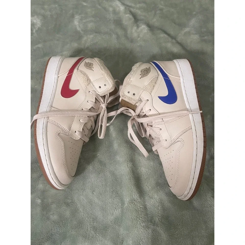 Nike Air Jordan 1 Mid SE 